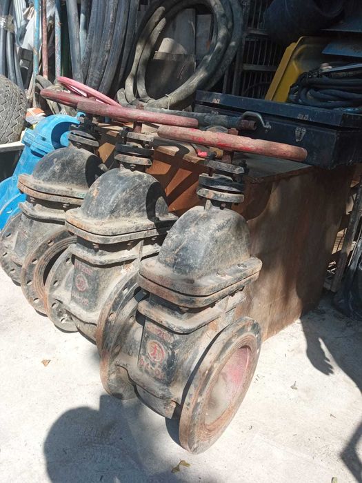 Задвижка чугунная д250, PN 16