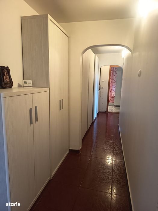 Inchiriere apartament 3 camere Targoviste- zona Minisat