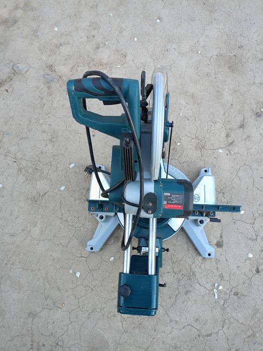 Торцовочная пила Alteco 2200MS