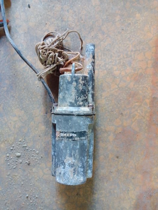 Продам насос погружной