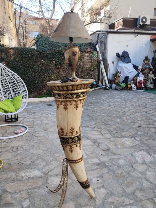 Декоративна колона - рог комплект с лампа