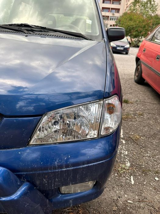 Мазда демио 2001 на части