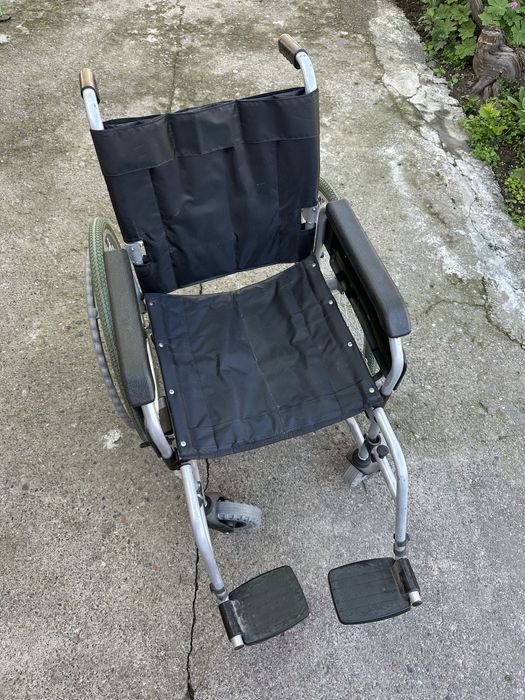 Инвалидная коляска
