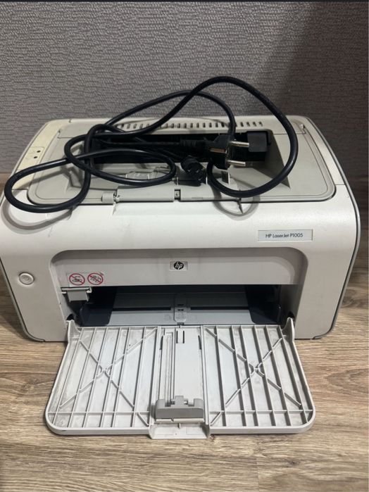 Продам принтер HP LaserJet P1005.