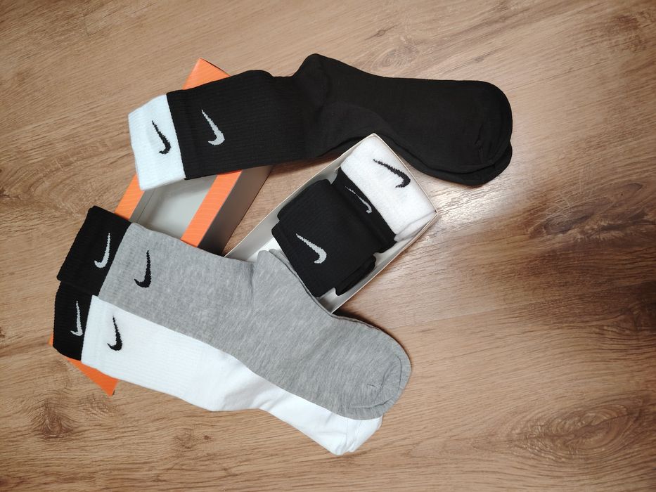 ароматизирана кутия чорапи