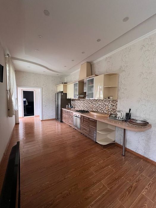 Dombirabod mahallada 3.7 sotix 5 xona remont yahshi