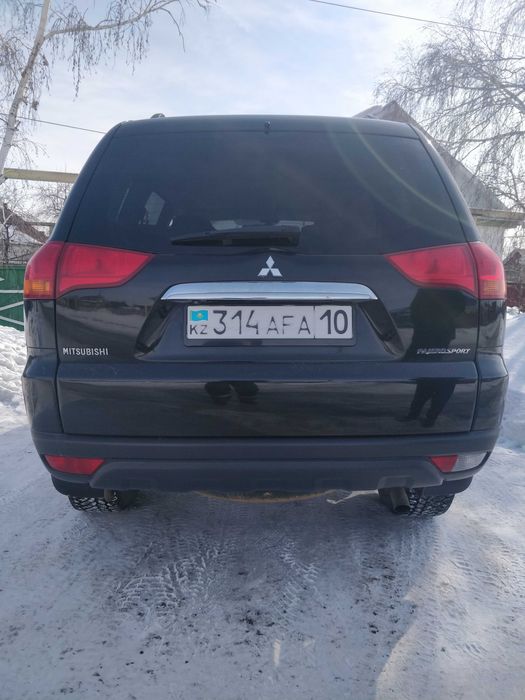 Mitsubishi Pajero sport 2012г.