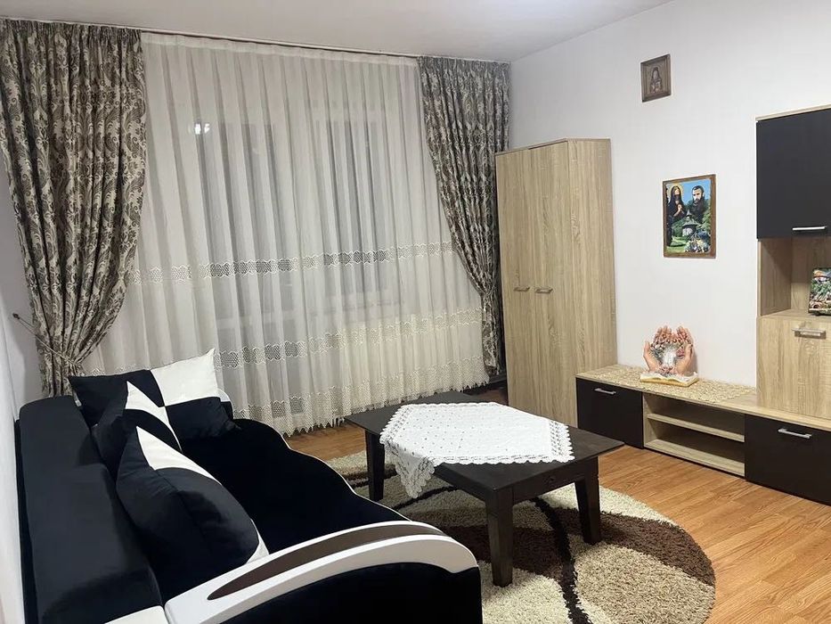 Apartament de închiriat