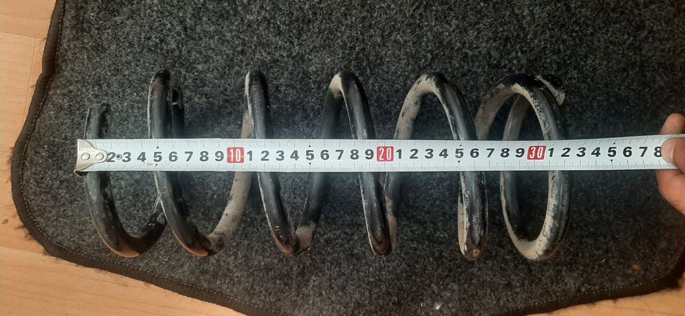 Продам пружину авто