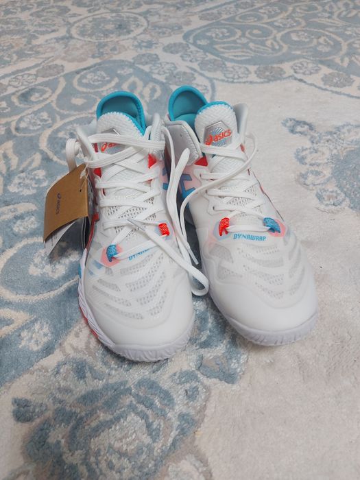 Кроссовки Asics metarise