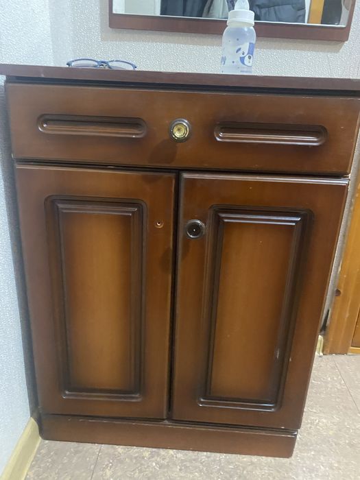 Продам шкаф для прихожей