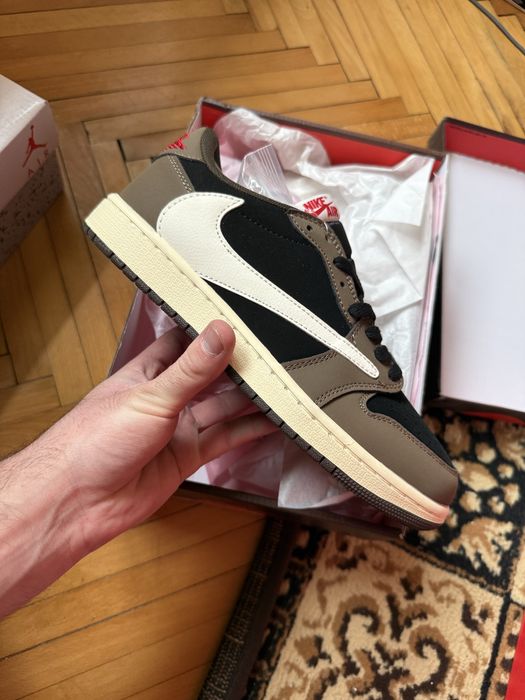 Jordan 1 Travis Scott marimea 41