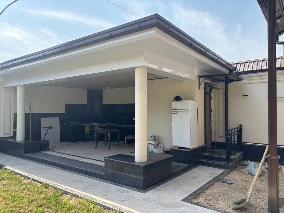 Мирзо Улугбекский район. Лимонарий, дом 200кв.м. Соток- 5,2