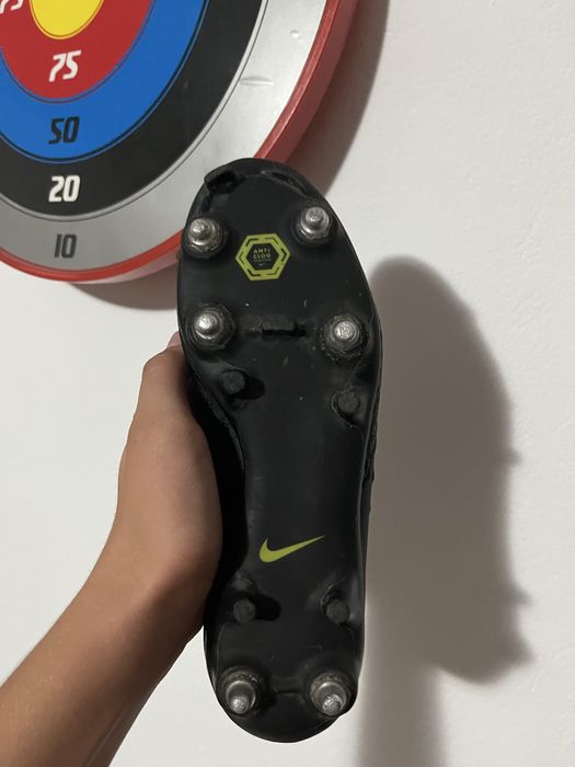 Vand ghete de fotbal Nike Phantom Gx aproape noi marimea 40!!