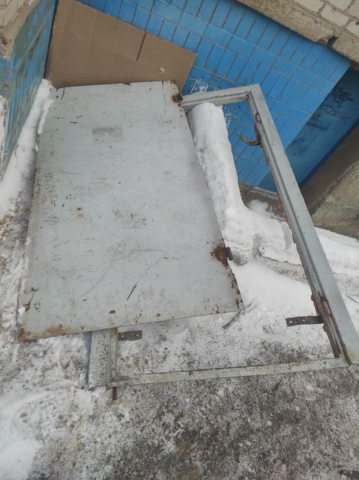 Продам дверь металлическая