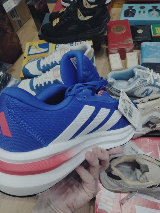Adidas noi originali cutie preț bombă