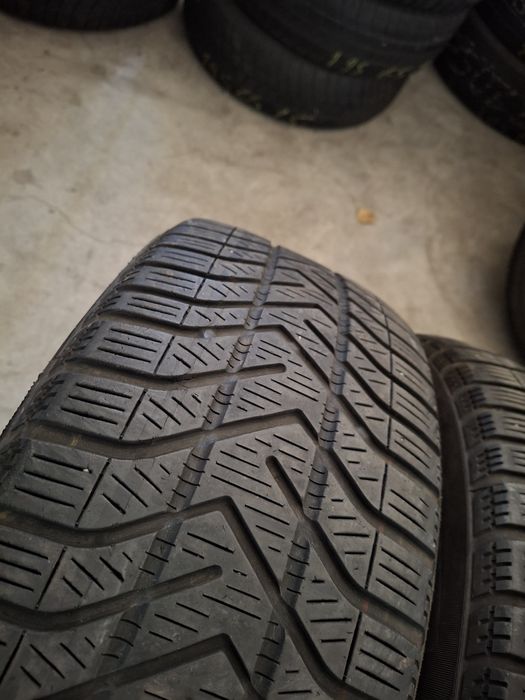 2 Anvelopele de iarnă 205 55 r16 Pirelli
