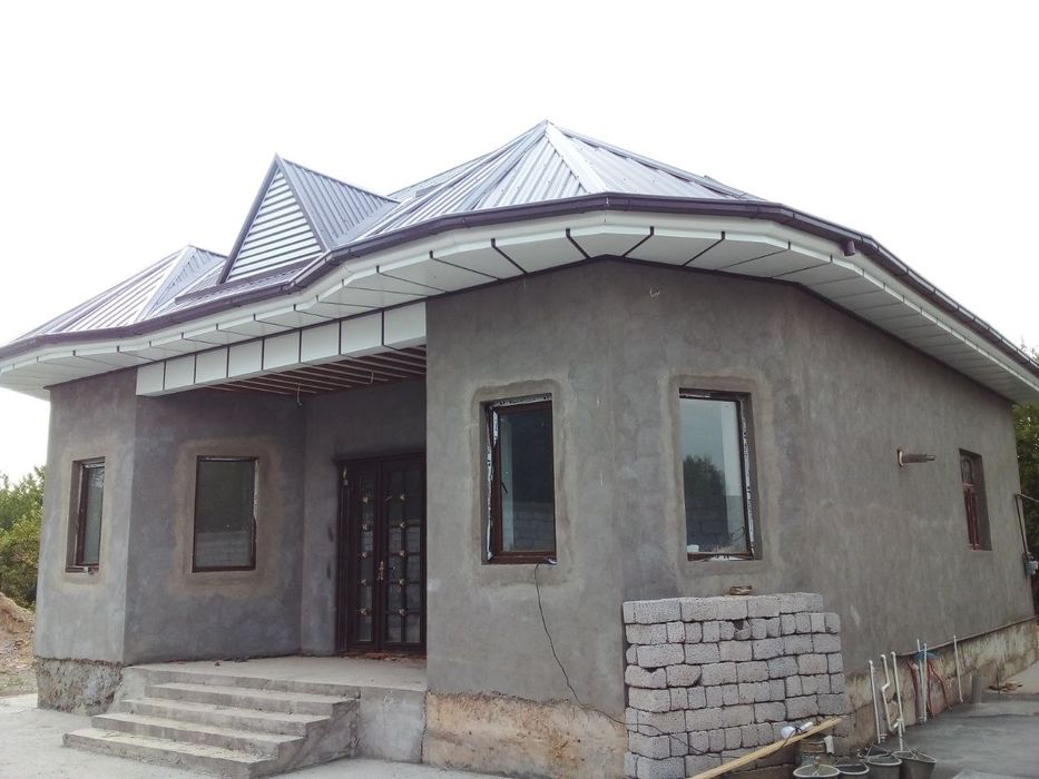 Уй сотилади. 12 соток.