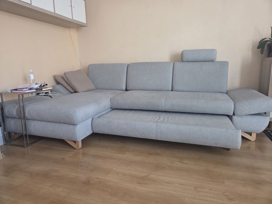 Ъглов диван с функция сън и ракла