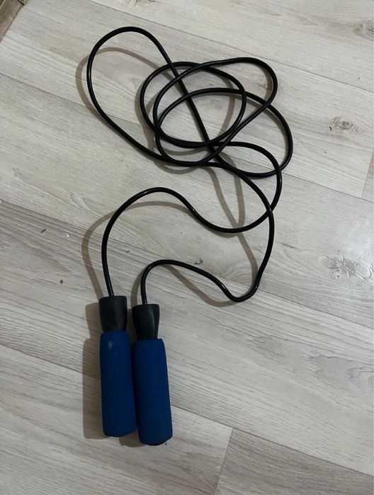 Продам скакалку для спорта