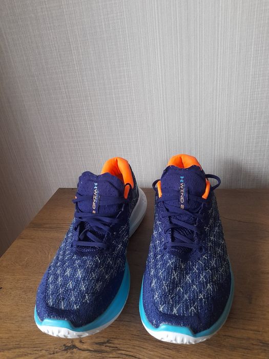 Under armour маратонки 43 номер.