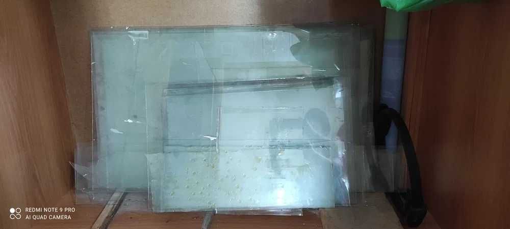 Стекло отдам даром