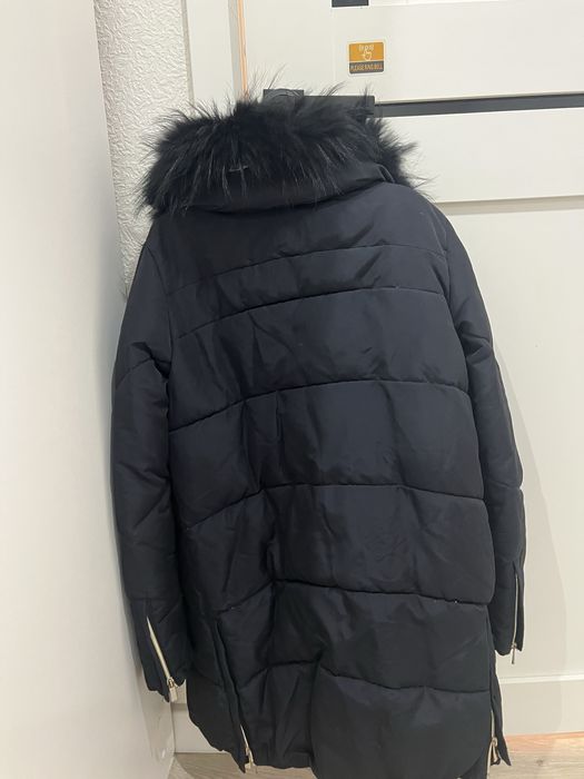 Куртки женские продам