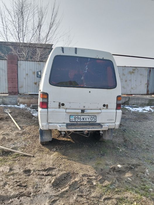 Митцубиси делика