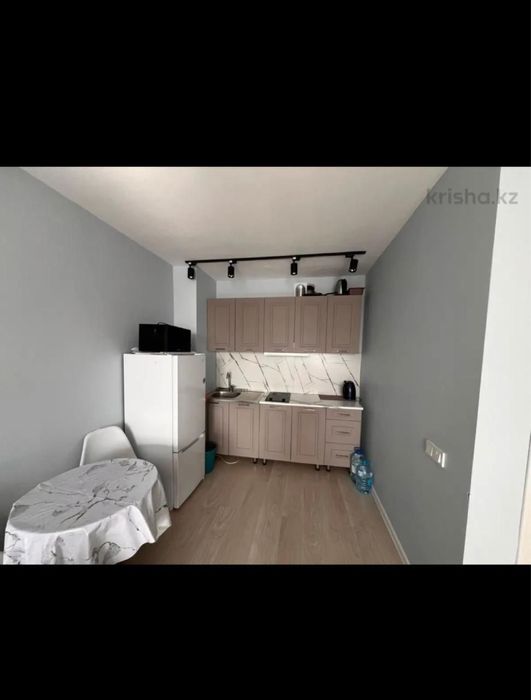 Ищем девушку на подсение