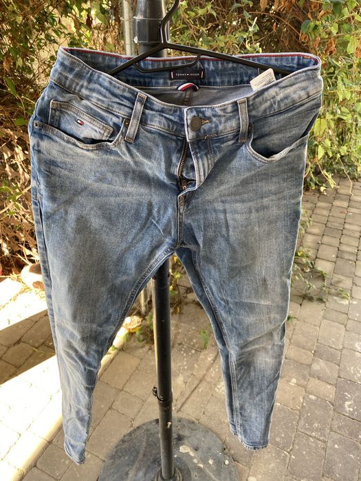 Vand Pantaloni Tommy + Replay