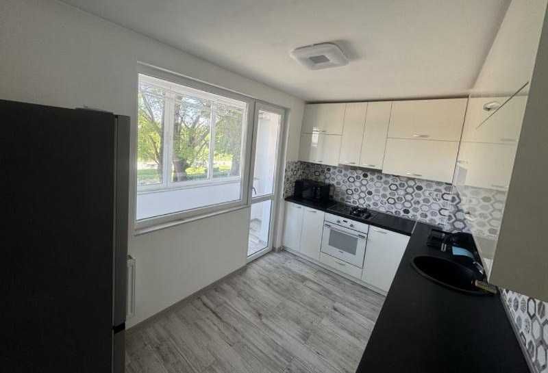 Дава се под наем Двустаен апартамент в София, Банишора - 75 кв.м за 450 € - Снимка #2