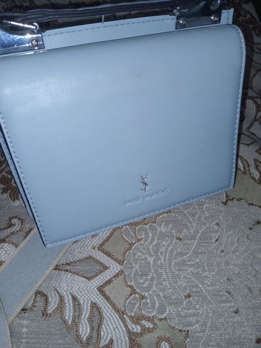 Сумка практически новая без потертостей