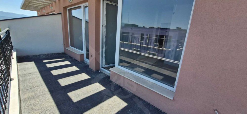 Продава се Тристаен апартамент в Пловдив, Коматевски възел - 90 кв.м за 1350 €/кв.м - Снимка #8