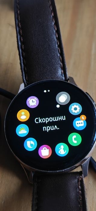 Смарт часовник Samsung