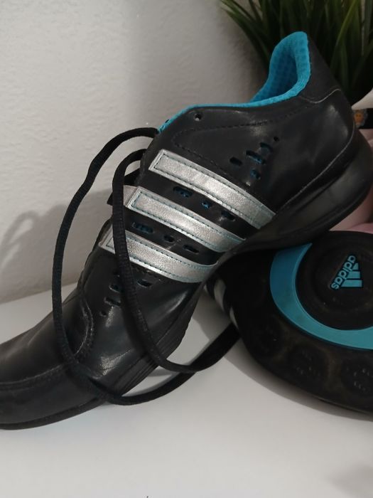 Адидас кожени маратонки 39