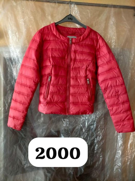 Продам детские куртки на девочку