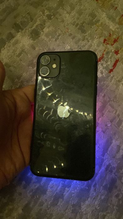 Айфон 11 сатылады