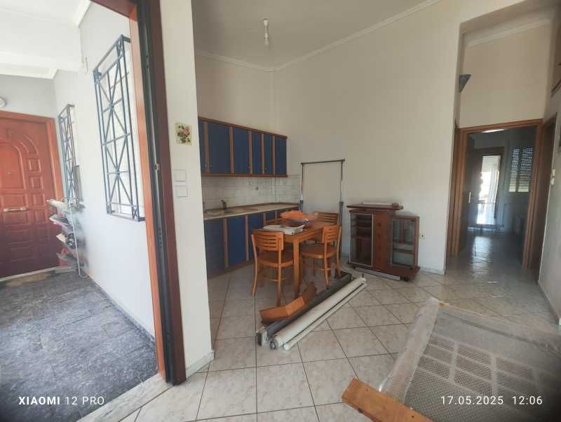 Просторен апартамент с гараж