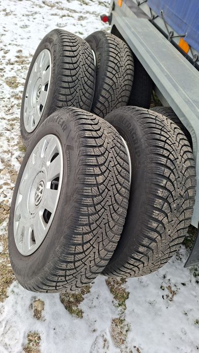 Roti iarna 195 65 15 Golf 4 Bora Skoda octavia jante cauciucuri 5x100