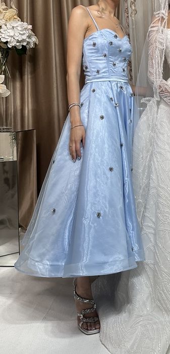 Rochie midi eleganta