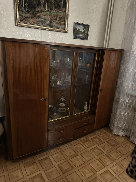 Шкаф Сервант (раритет)