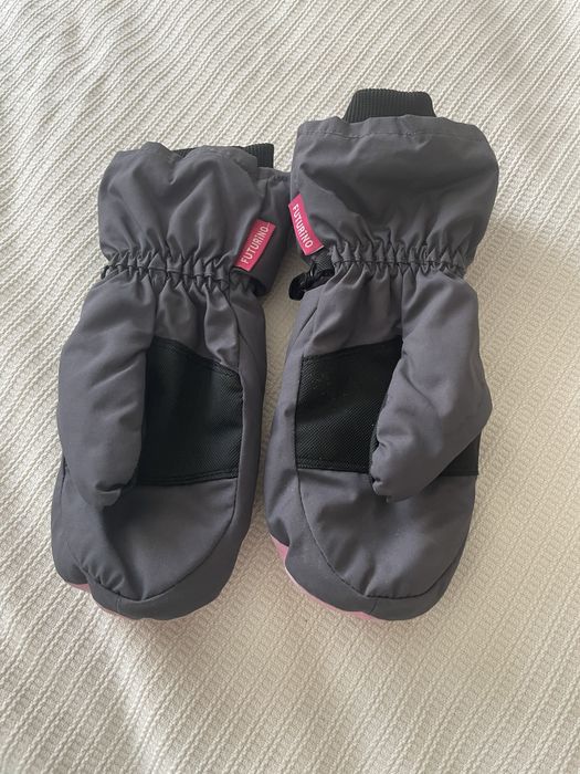 Варежки на девочку непромокаемые