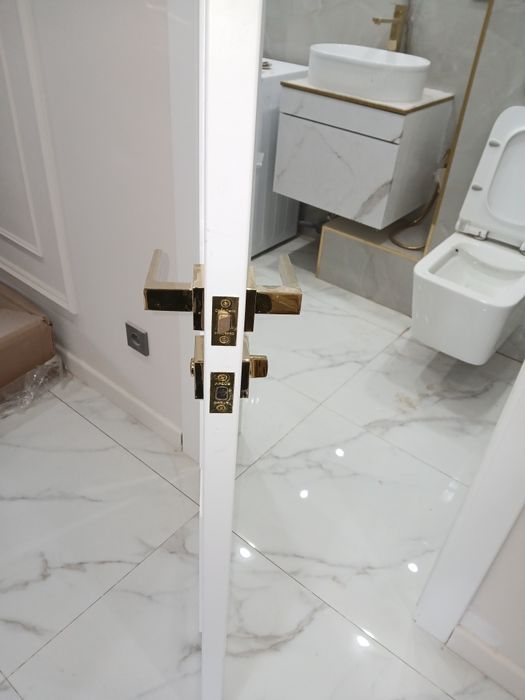 Обои шпаклёвка, двери.