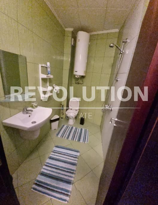 Дава се под наем Едностаен апартамент в Варна, Погреби - 39 кв.м за 265 € - Снимка #1