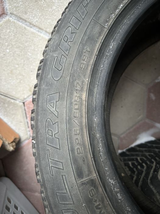 Продам зимний шина