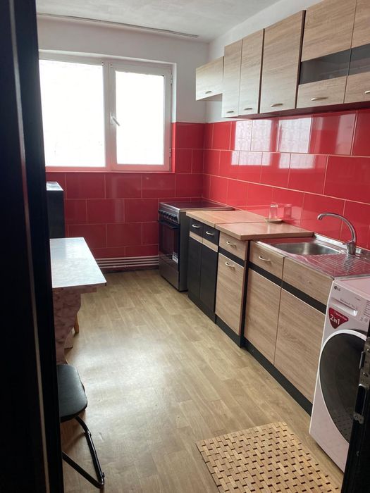 Apartament 2 camere de închiriat – Pașcani, Zona Deal