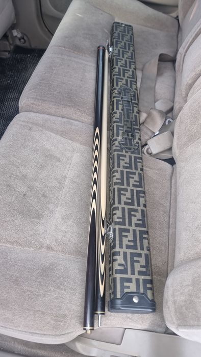 Продам професионалный кий