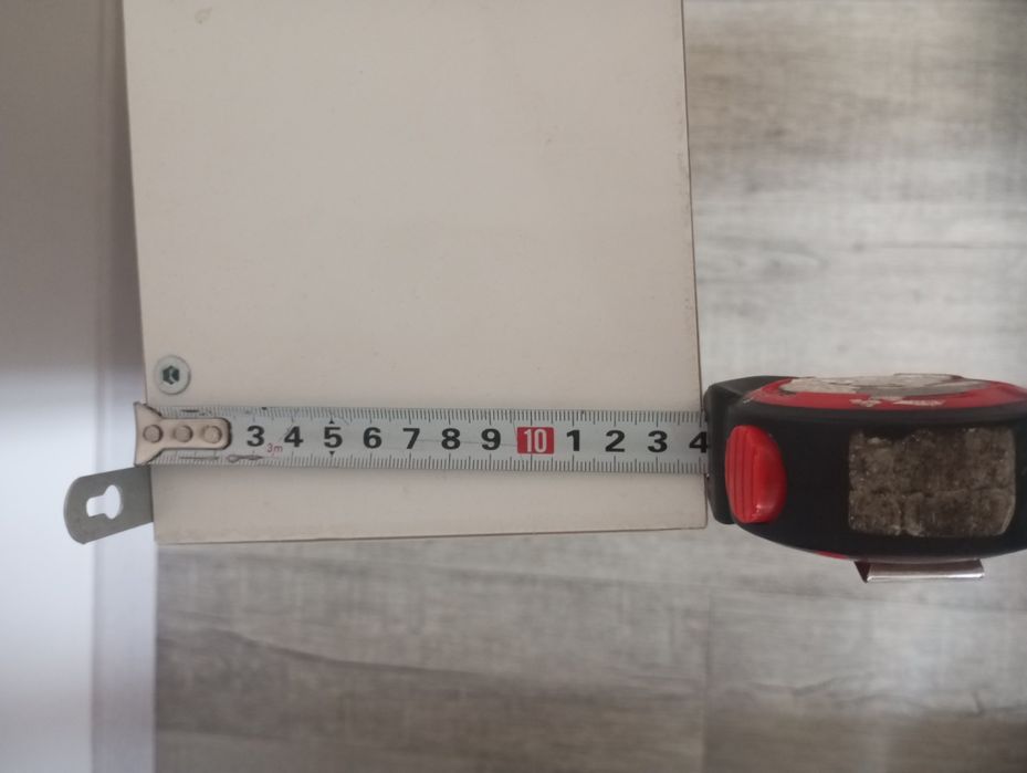 Навесной шкаф с зеркалом