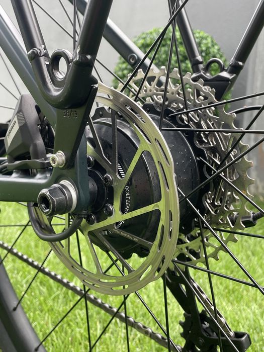 Bicicleta electrica scott metrix er furca carbon