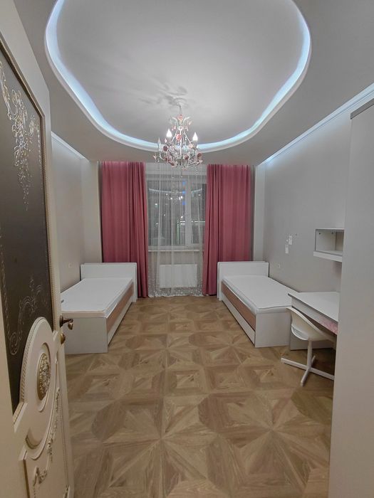 Продается 6-ти комн.квартира